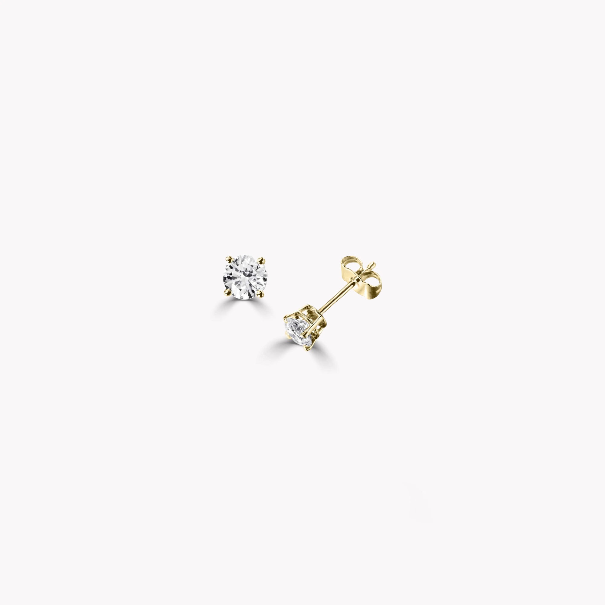 Round Diamond Stud Earrings